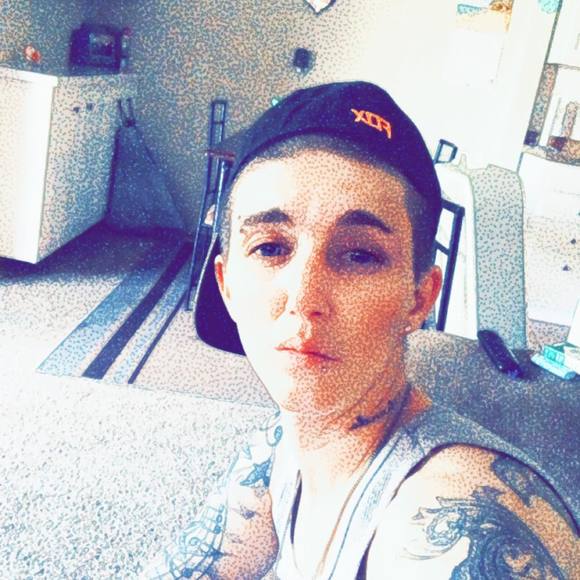 Meet your Posher, Kylee - Picture 1 of 1